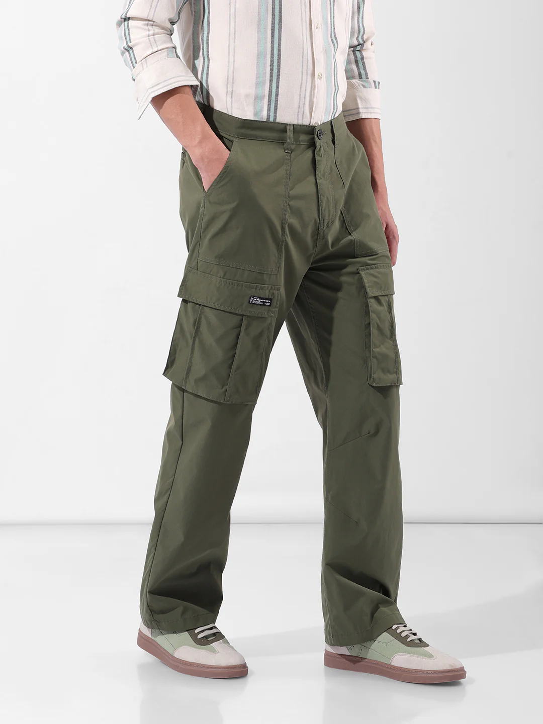 Men's Green Relaxed Fit Textured Utility Cargo - Image 3