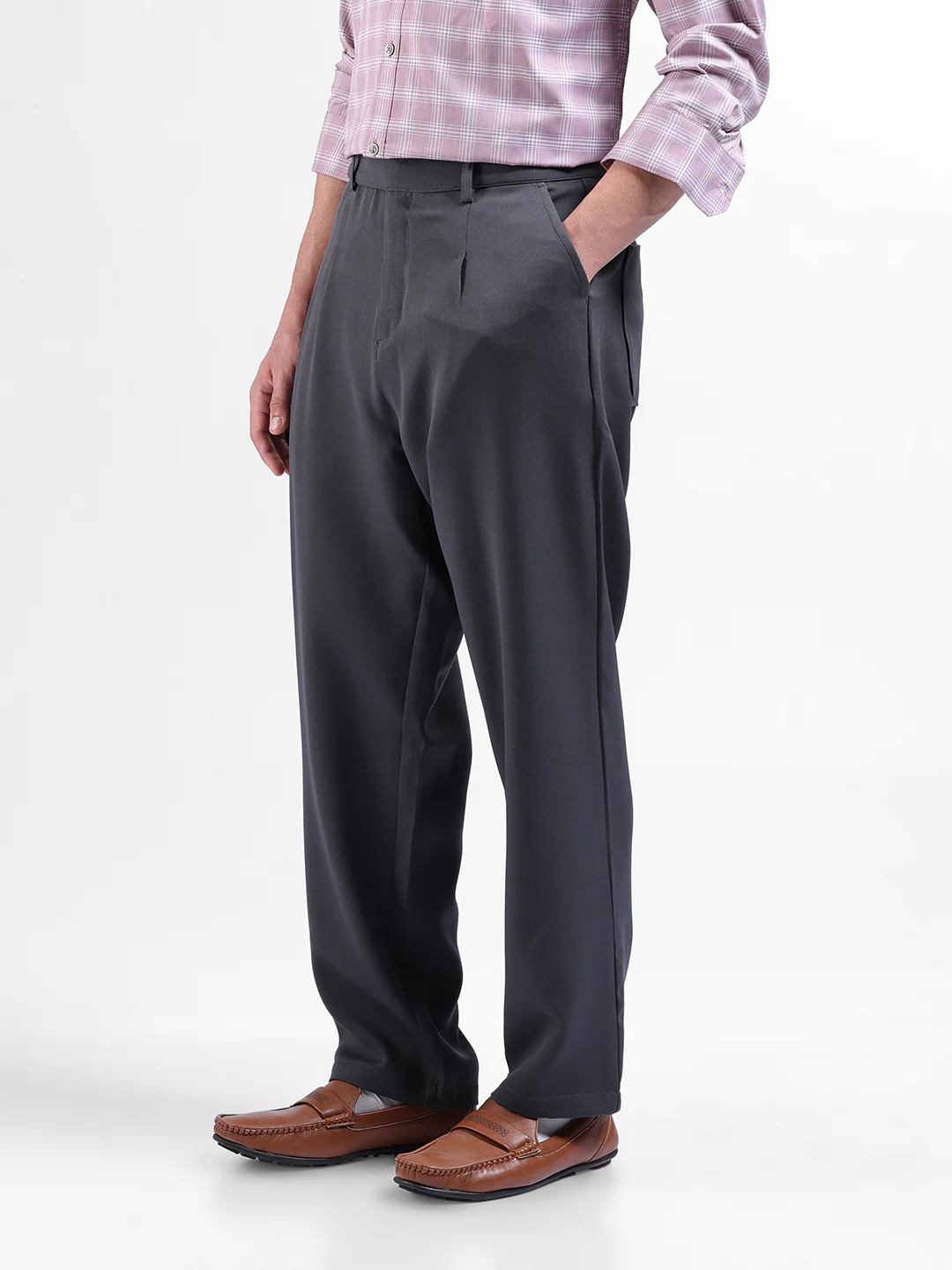 Men's Grey Loose Fit Solid Casual Trouser - Image 4