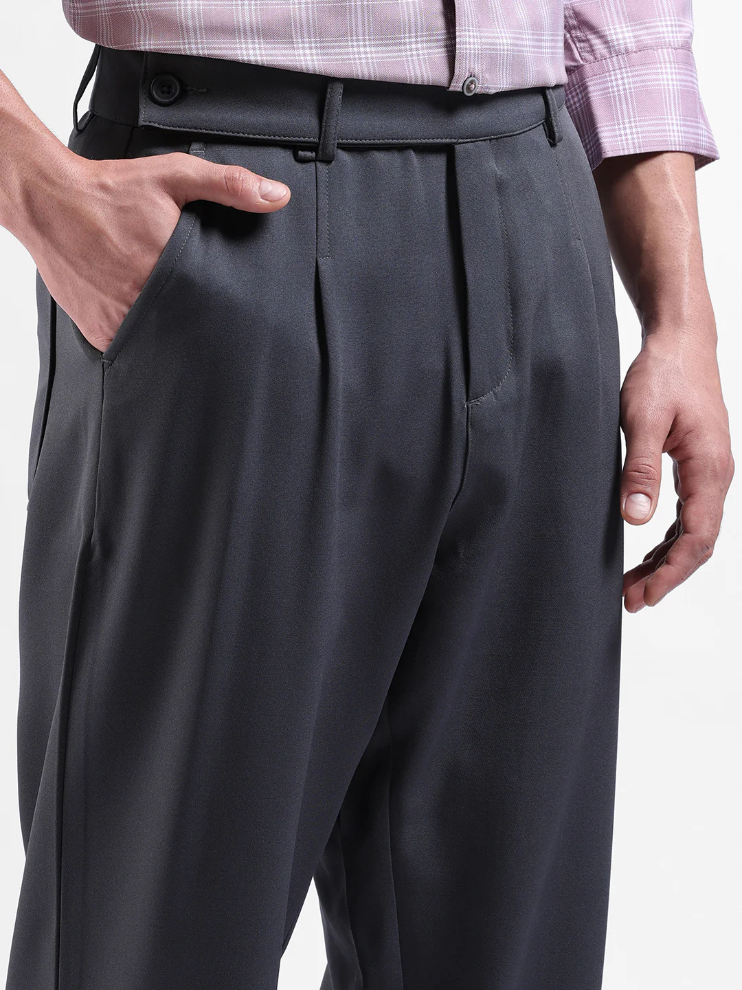 Men's Grey Loose Fit Solid Casual Trouser - Image 5
