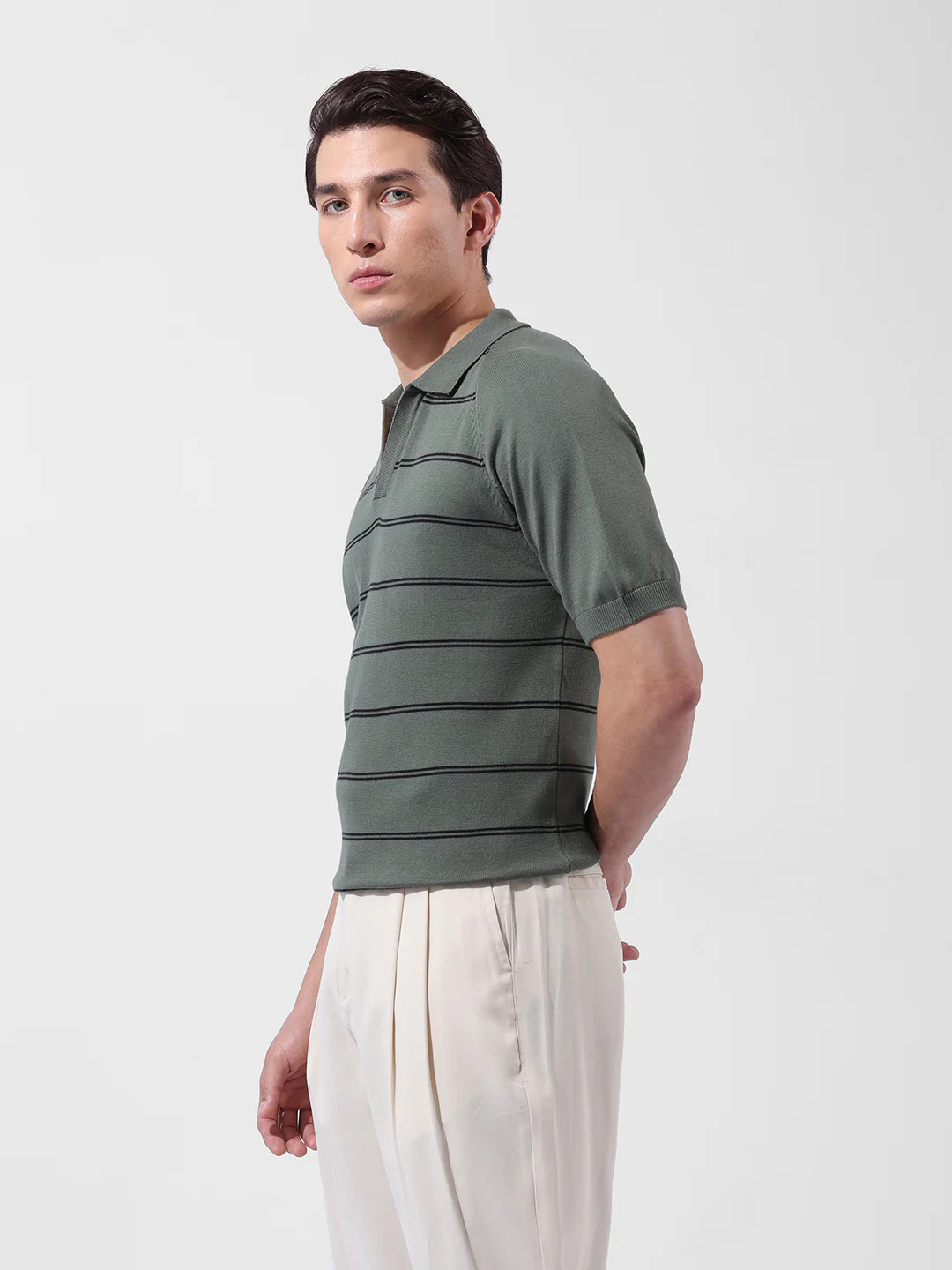 Men's Green Slim Fit Textured Flat Knit Polo Neck T-Shirt - Image 4