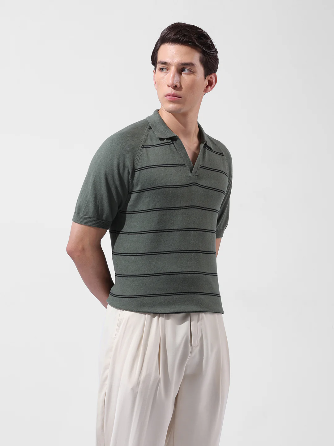 Men's Green Slim Fit Textured Flat Knit Polo Neck T-Shirt - Image 5