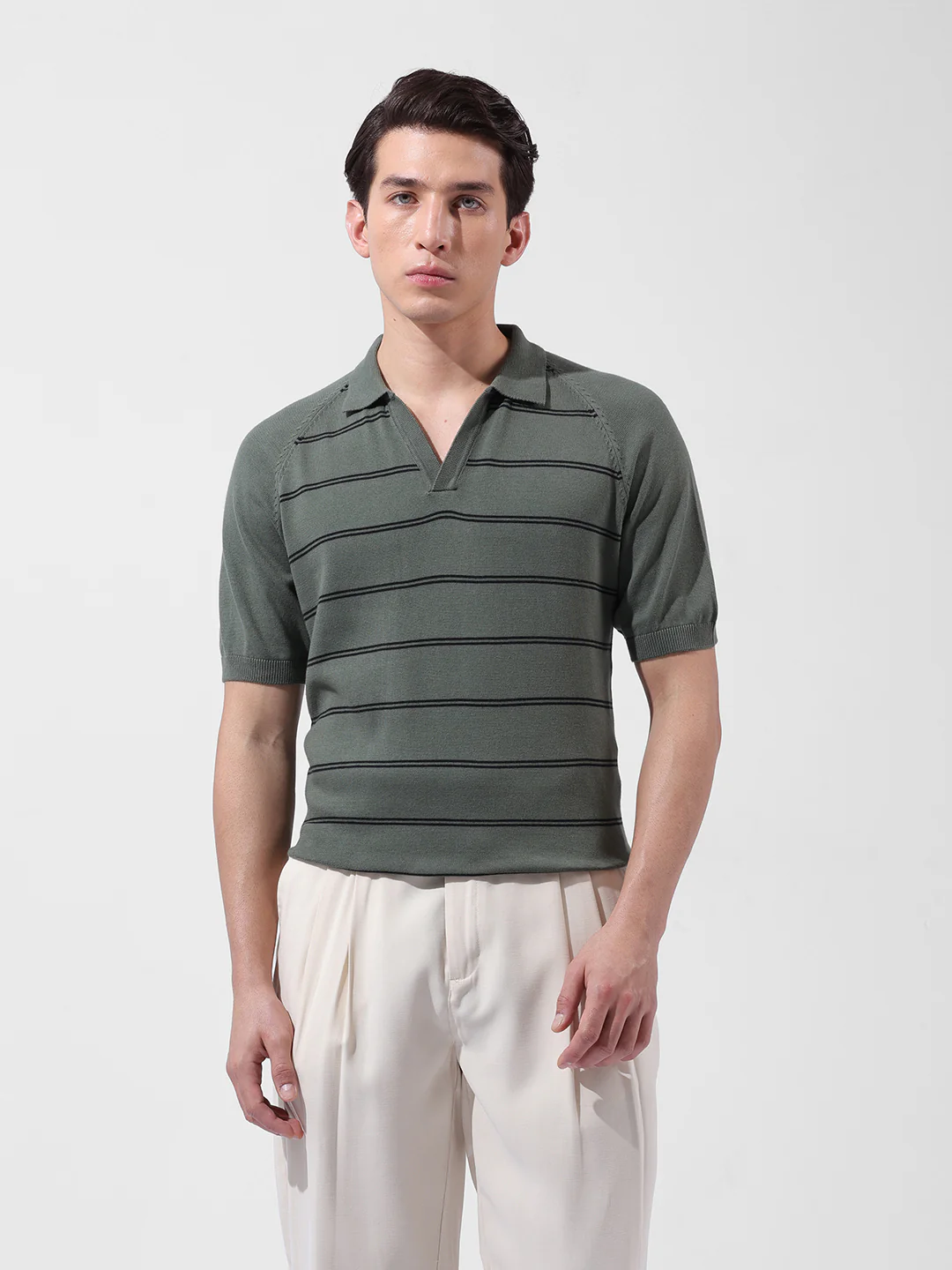 Men's Green Slim Fit Textured Flat Knit Polo Neck T-Shirt - Image 8