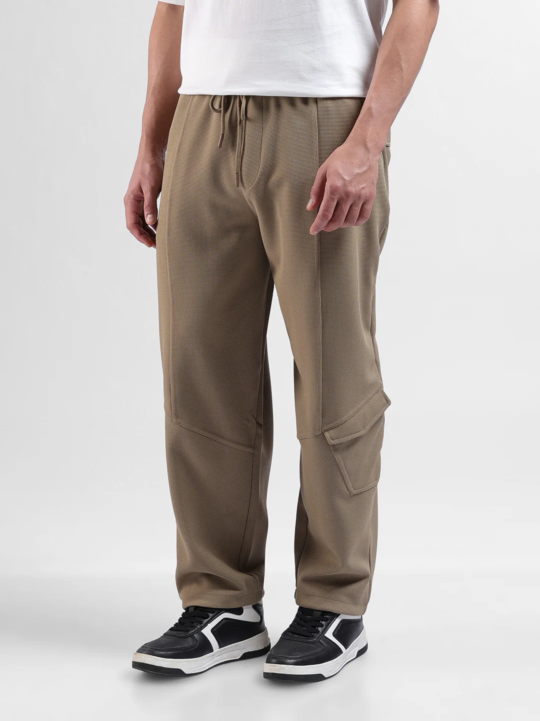 Men's Elmwood Relaxed Fit Solid Athletic  Jogger - Image 5