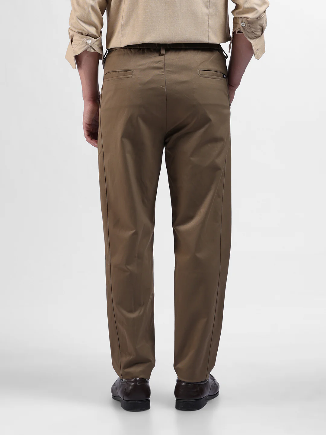 Men's Dark Khaki Relaxed Fit Solid Casual Trouser - Image 3