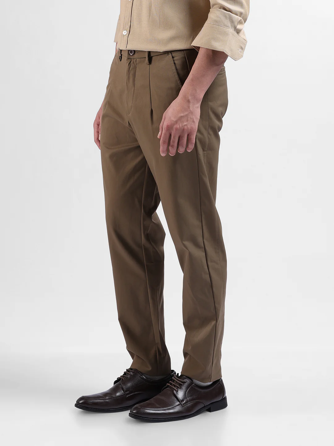 Men's Dark Khaki Relaxed Fit Solid Casual Trouser - Image 4