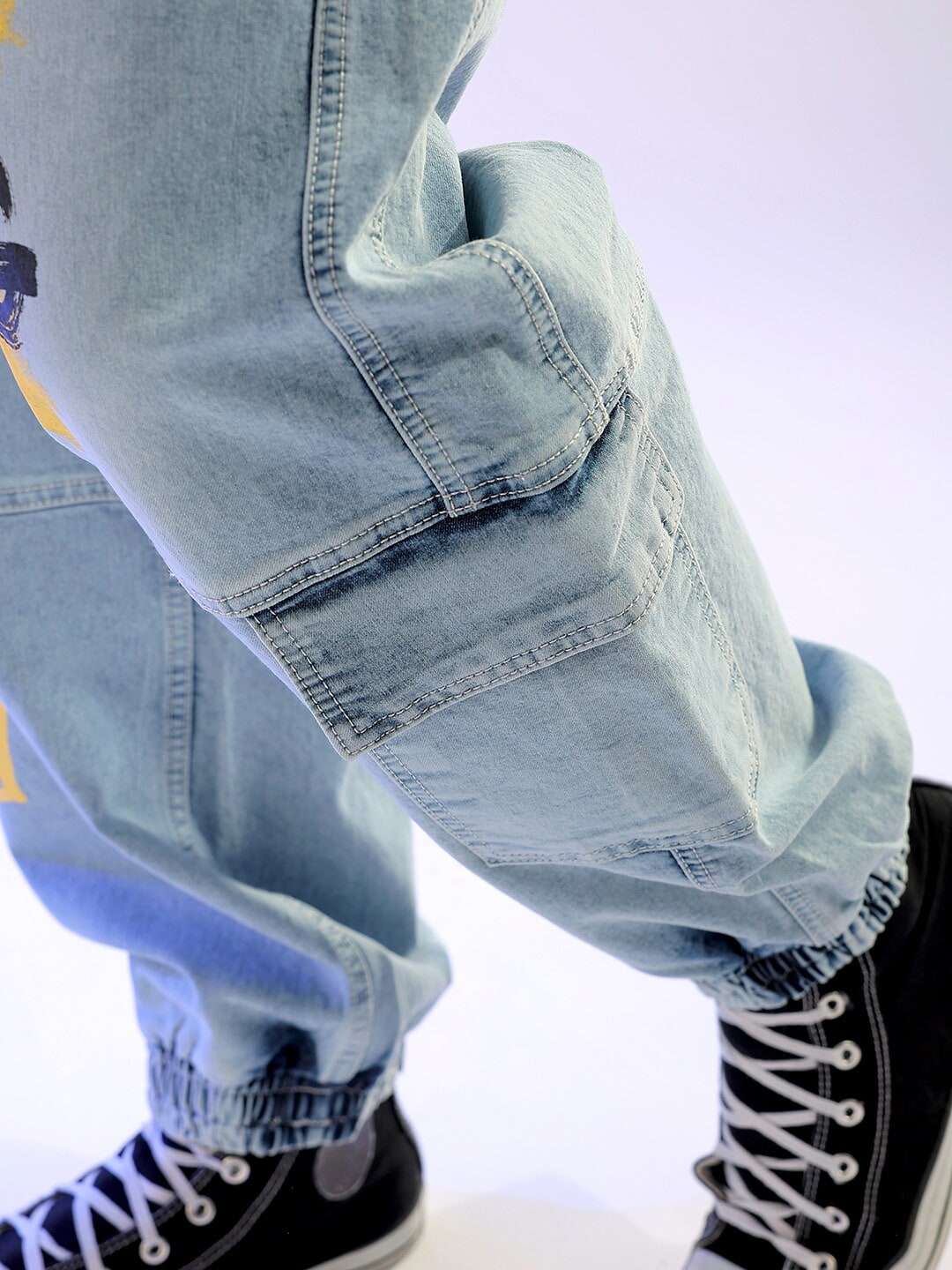 Men's Light Blue Loose Fit Solid Street Wear Jeans - Image 6