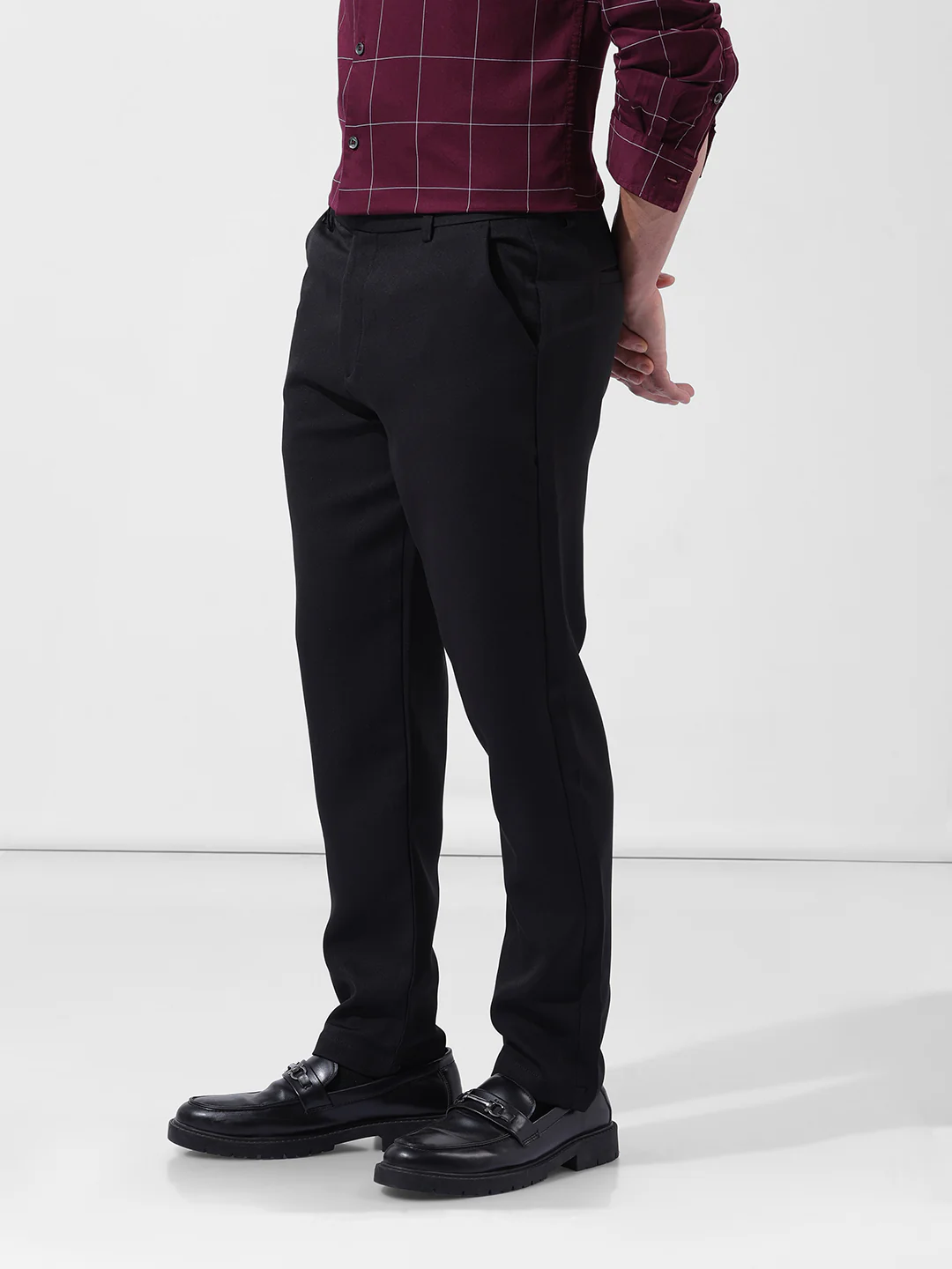 Men's Black Regular Fit Solid Formal Trouser - Image 2