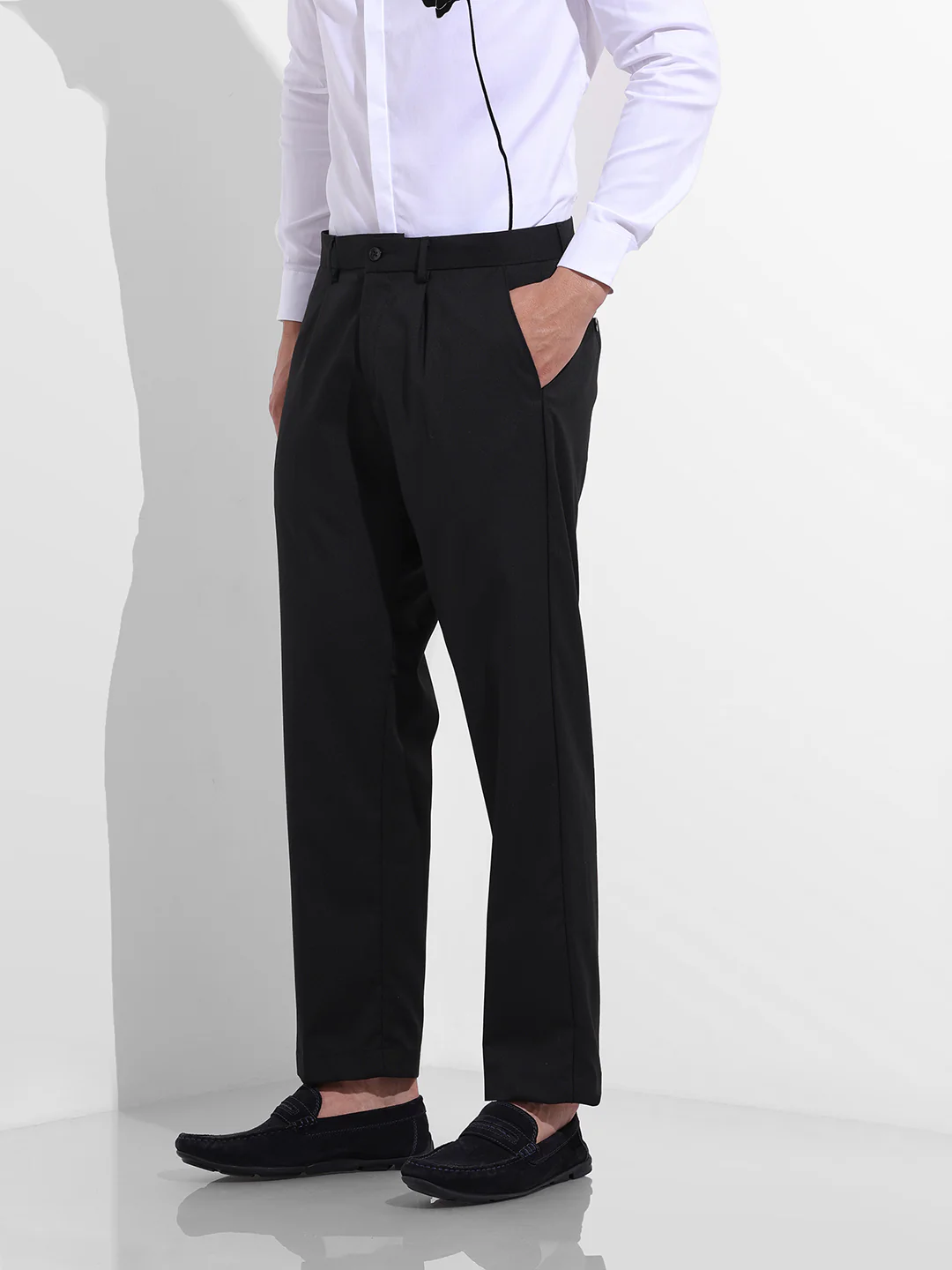 Men's Black Regular Fit Solid Formal Trouser - Image 2