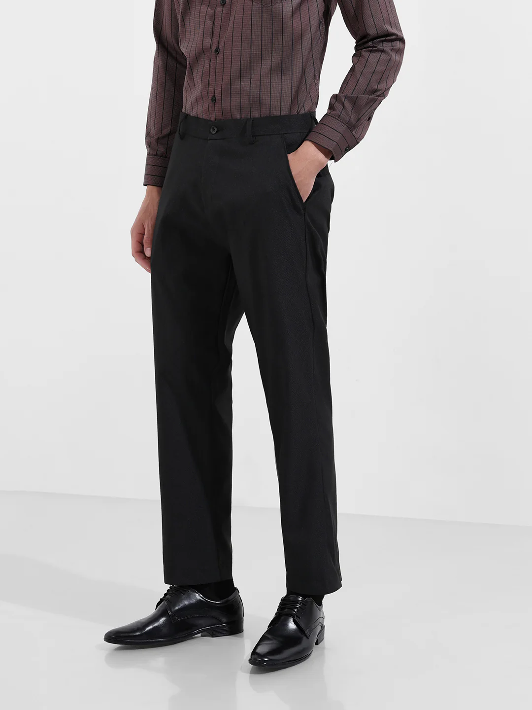 Men's Black Regular Fit Solid Formal Trouser - Image 3