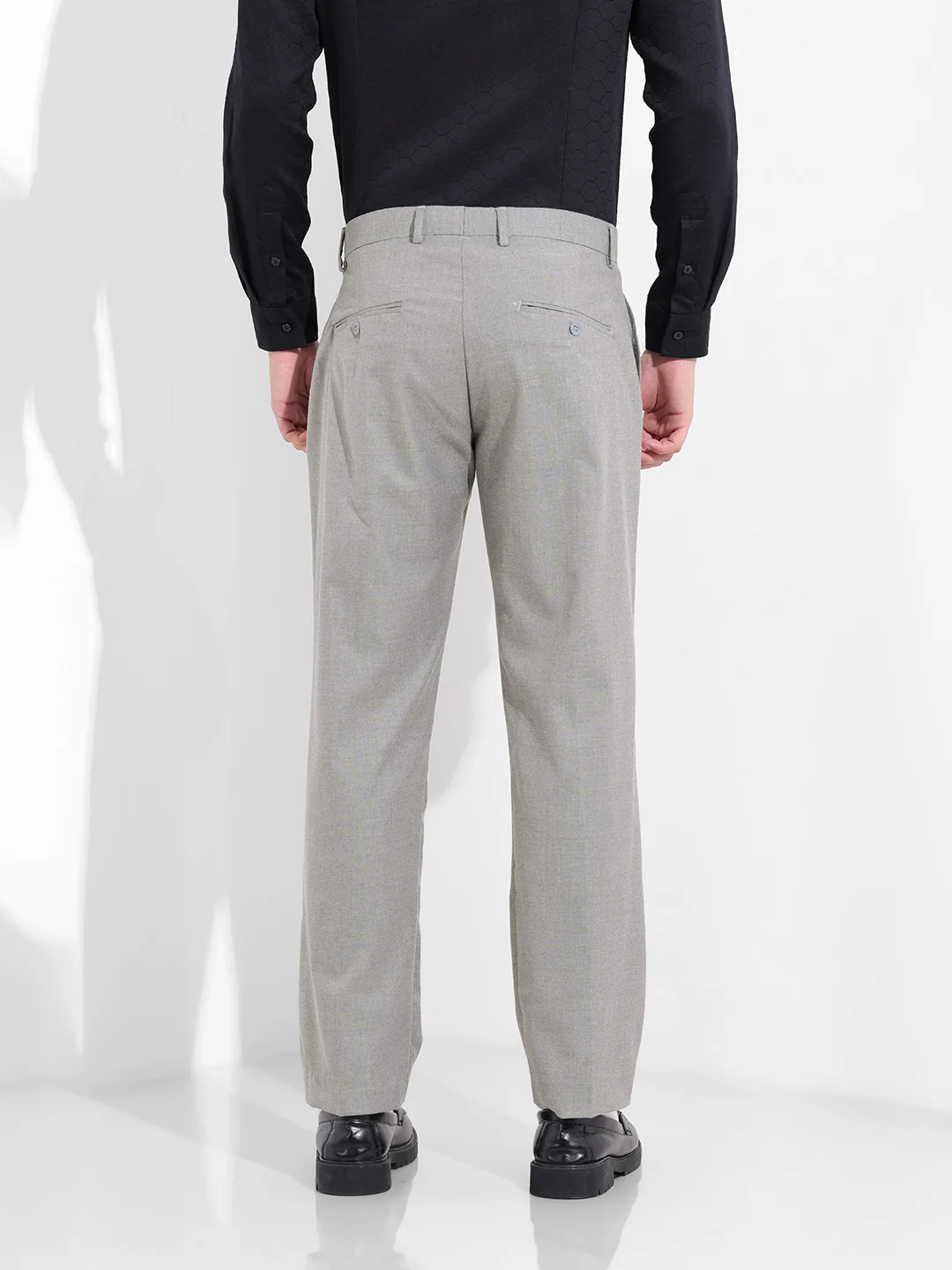 Men's Grey Regular Fit Solid Formal Trouser - Image 4