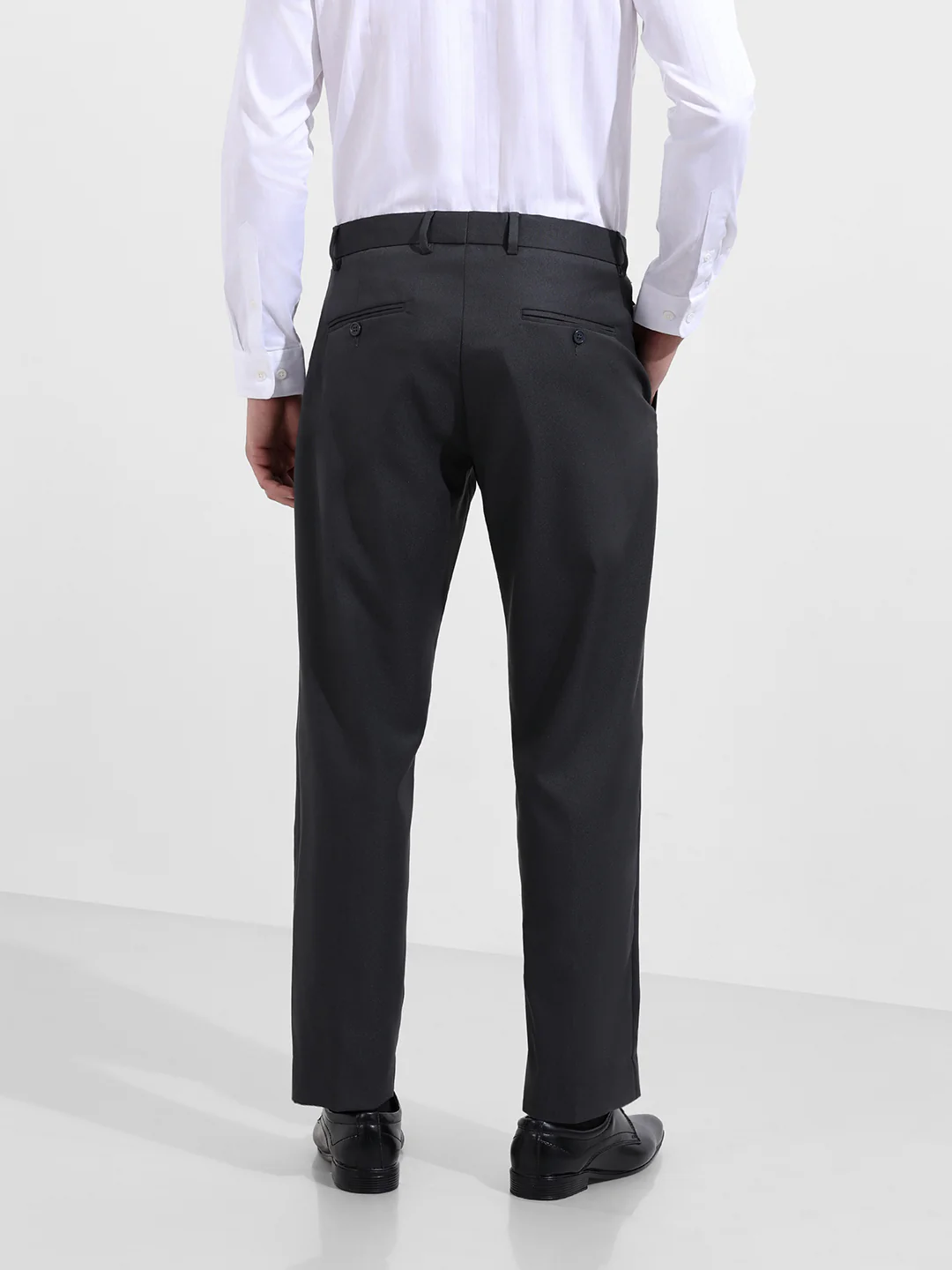 Men's Charcoal Grey Regular Fit Solid Formal Trouser - Image 5