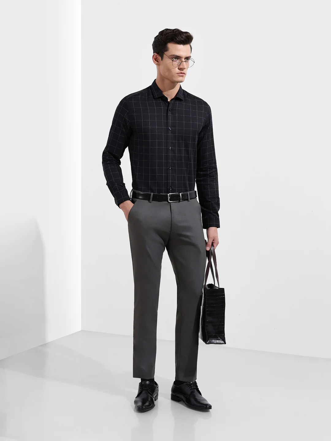 Men's Gun Metal Slim Fit Solid Formal Trouser - Image 2