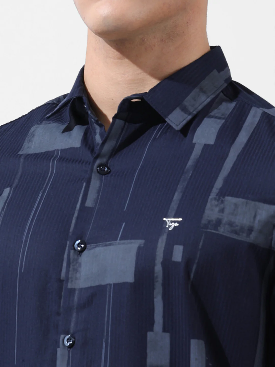 Men's Navy Blue Slim Fit Printed Party Wear Shirt - Image 3