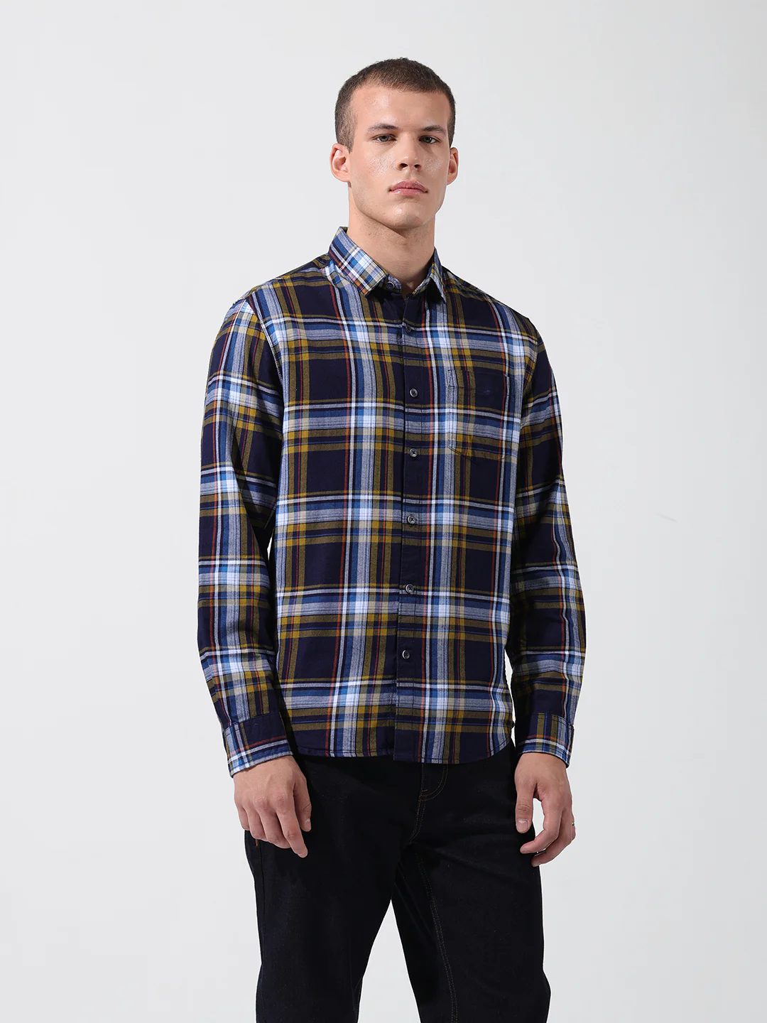 Men's Navy Blue Slim Fit Checked Casual Shirt - Image 2