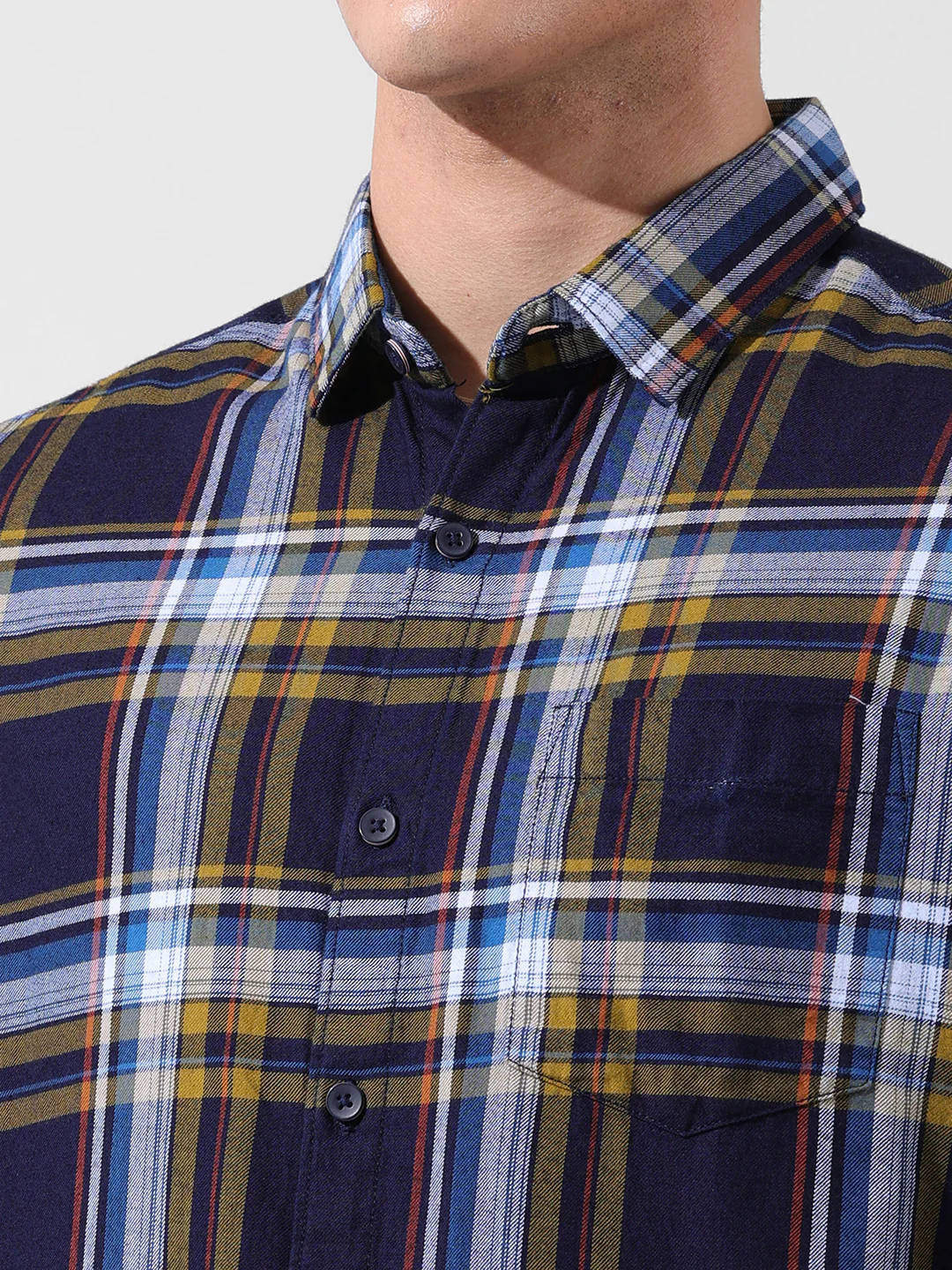 Men's Navy Blue Slim Fit Checked Casual Shirt - Image 6