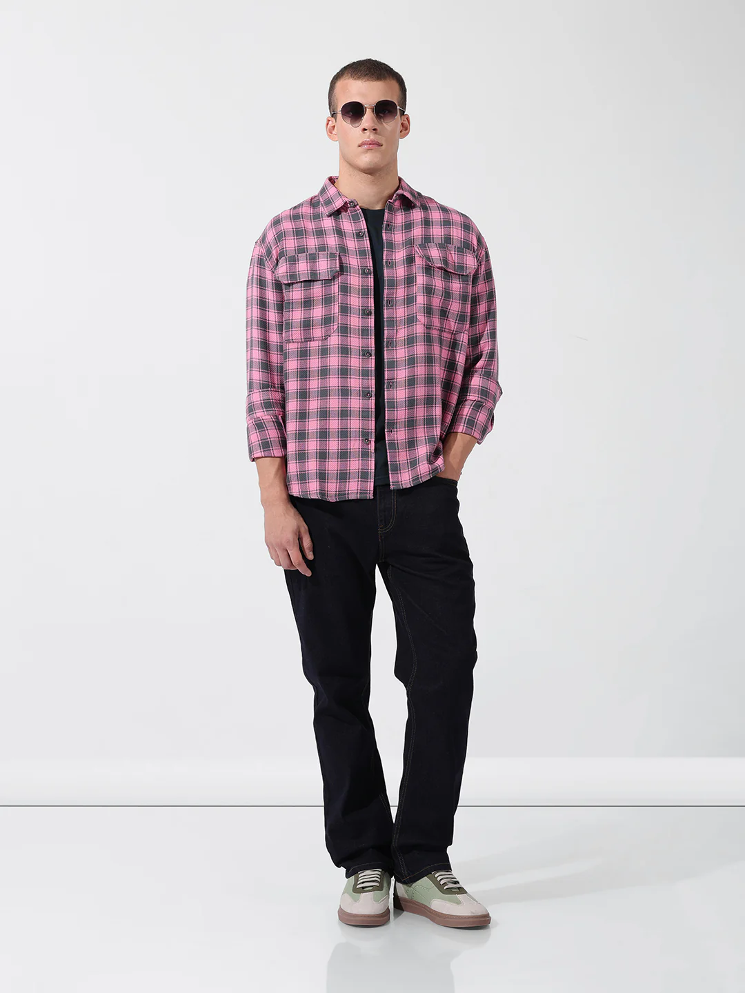 Men's Pink Relaxed Fit Checkered Casual Shirt - Image 8