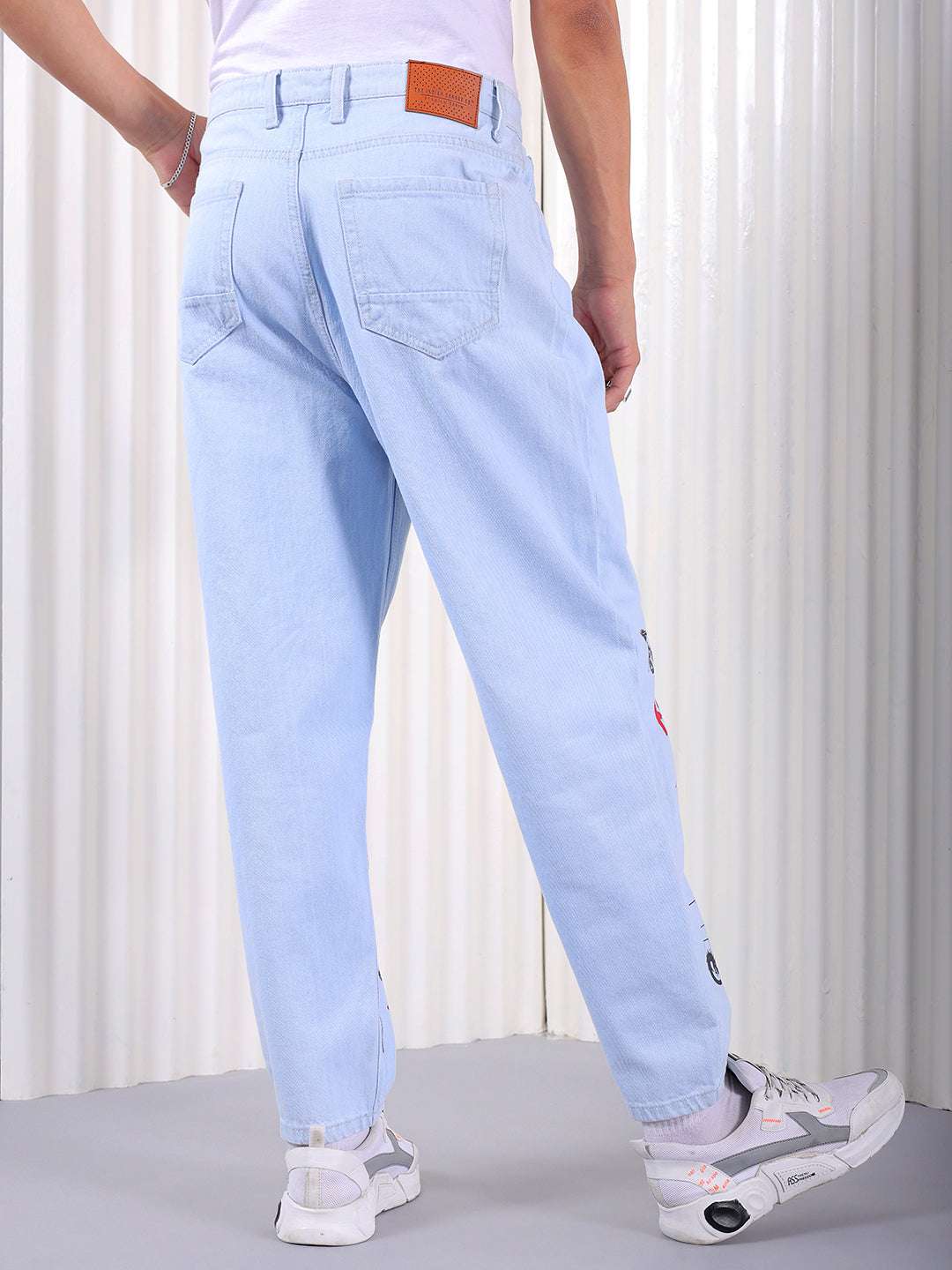 Men's Ice  Blue Loose Fit Printed Casual Jeans - Image 3