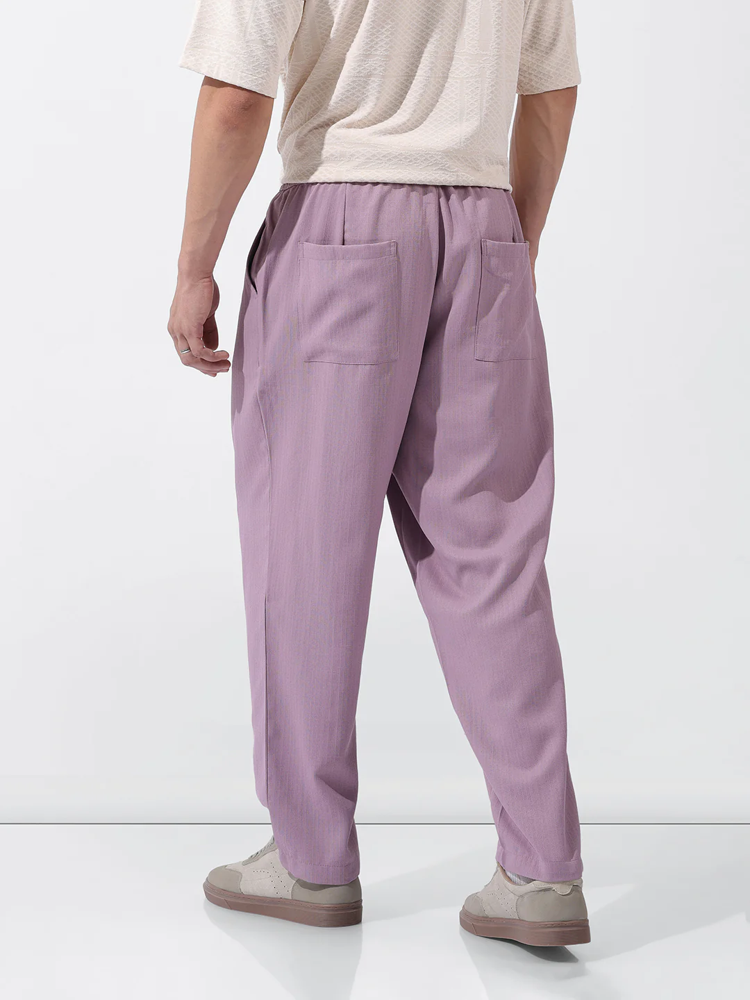 Men's Mauve Loose Fit Solid Resort Wear Trouser - Image 2