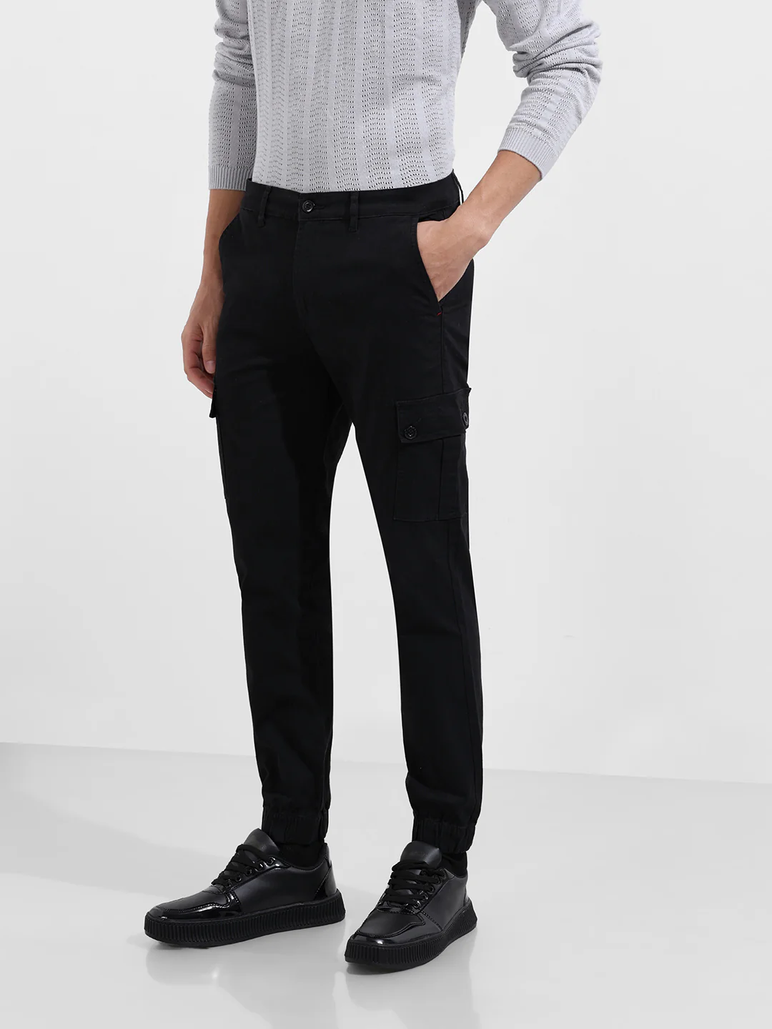 Men's Black Regular Fit Solid Utility Cargo - Image 3