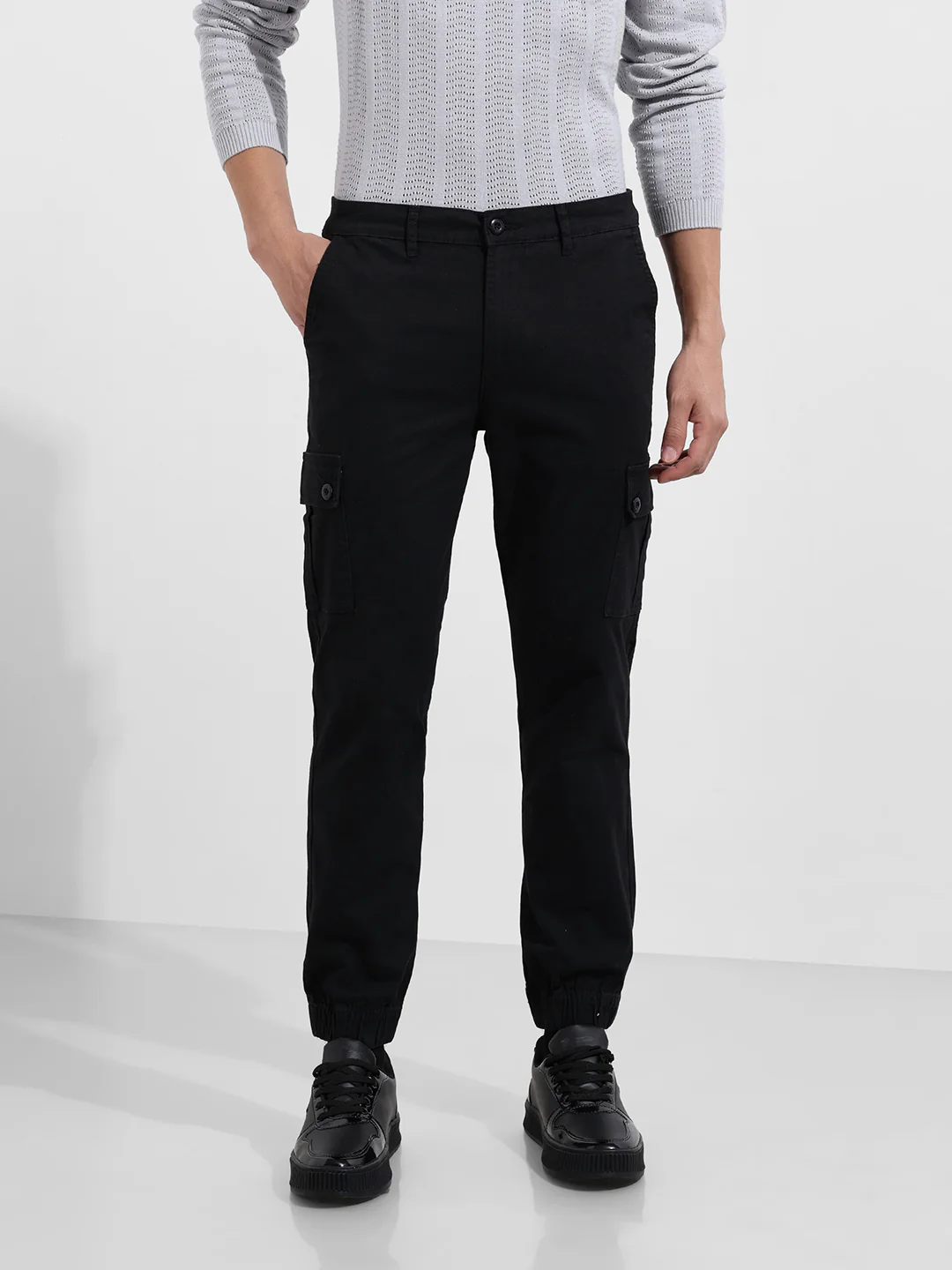Men's Black Regular Fit Solid Utility Cargo - Image 7