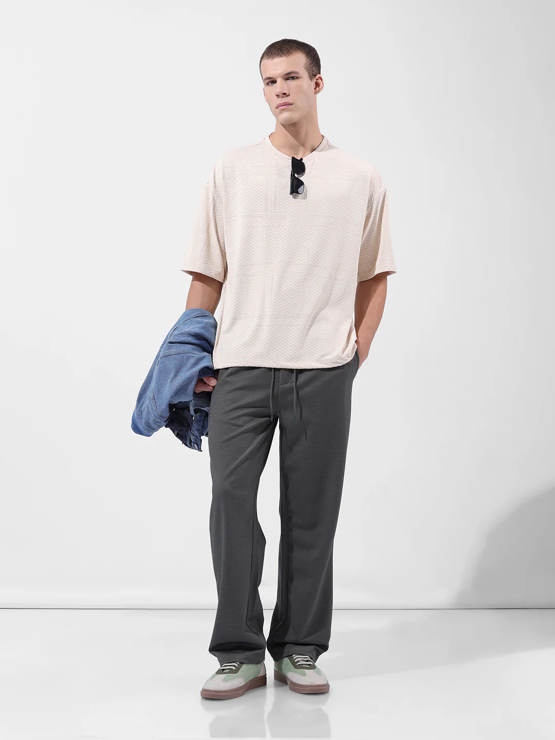 Men's Earthy Green Relaxed Fit Solid Casual Jogger - Image 6