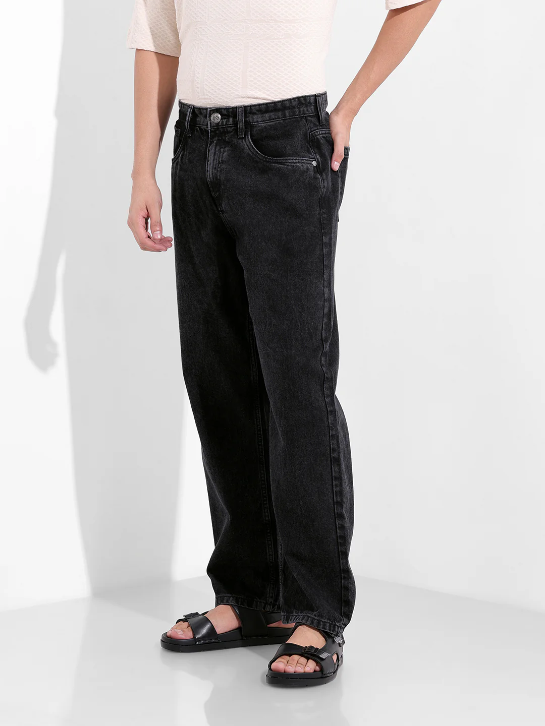 Men's Black Relaxed Fit Casual Jeans - Image 2