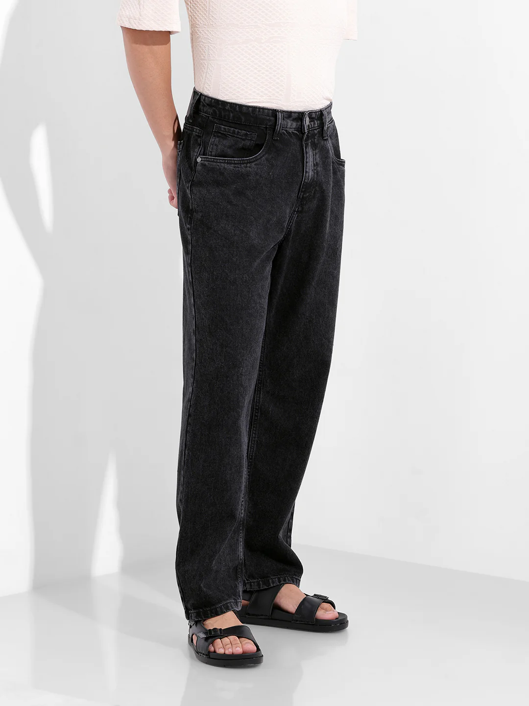 Men's Black Relaxed Fit Casual Jeans - Image 3