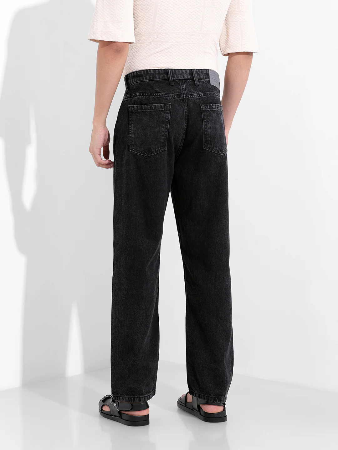 Men's Black Relaxed Fit Casual Jeans - Image 4