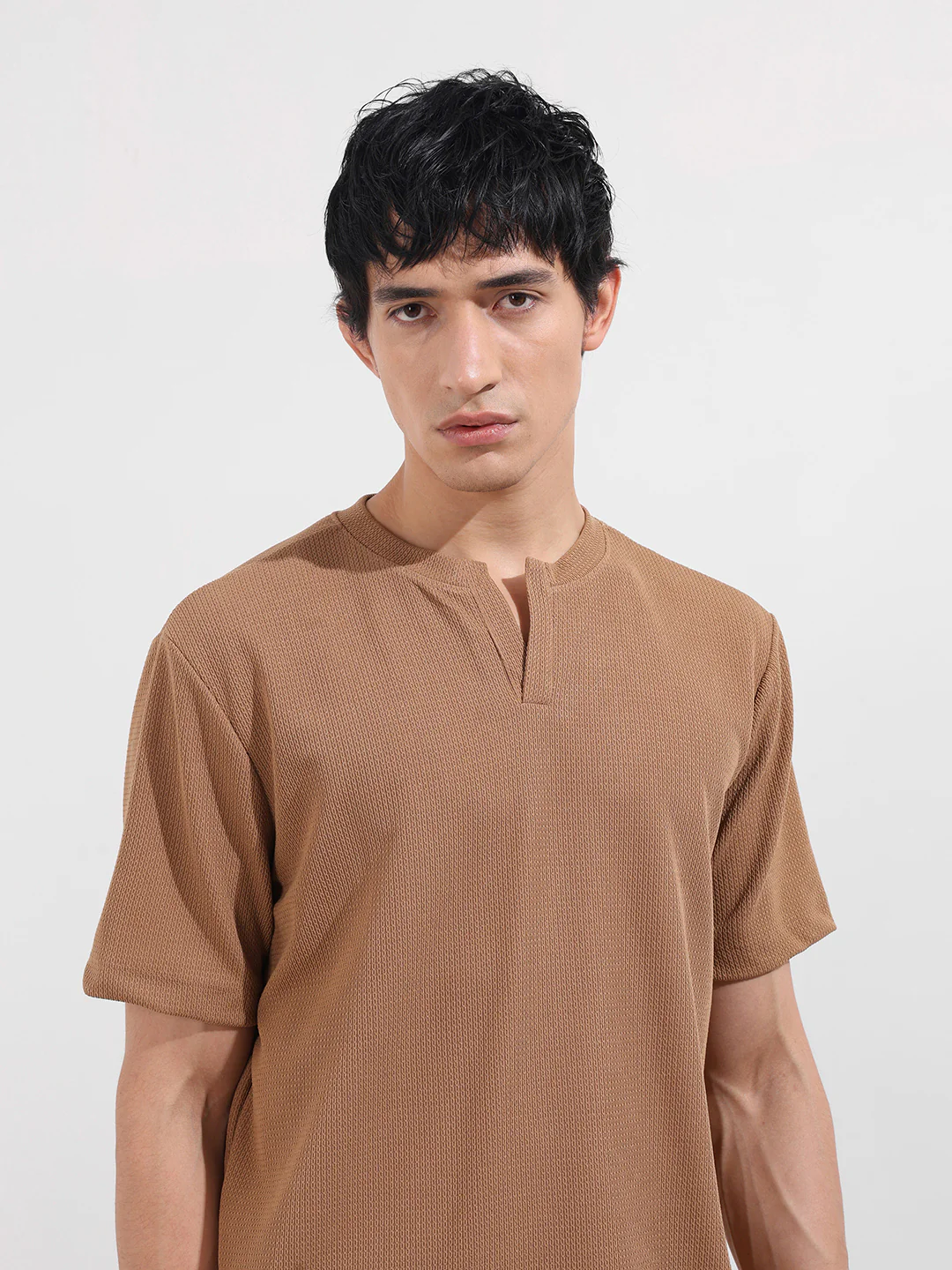 Men's Beige Boxy Fit Textured Casual T-Shirt - Image 4
