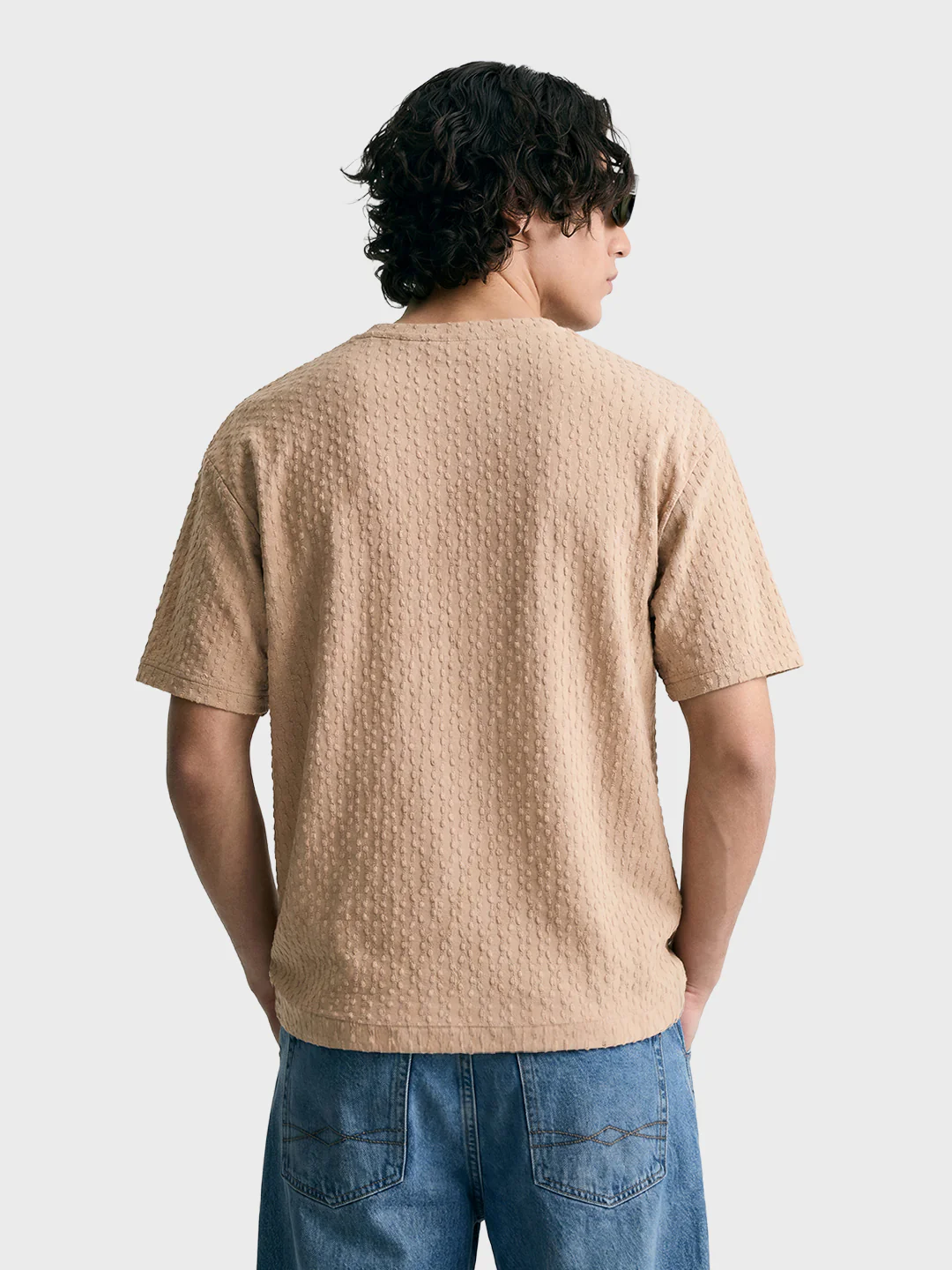 Men's Beige Boxy Fit Textured Resort Wear T-Shirt - Image 3