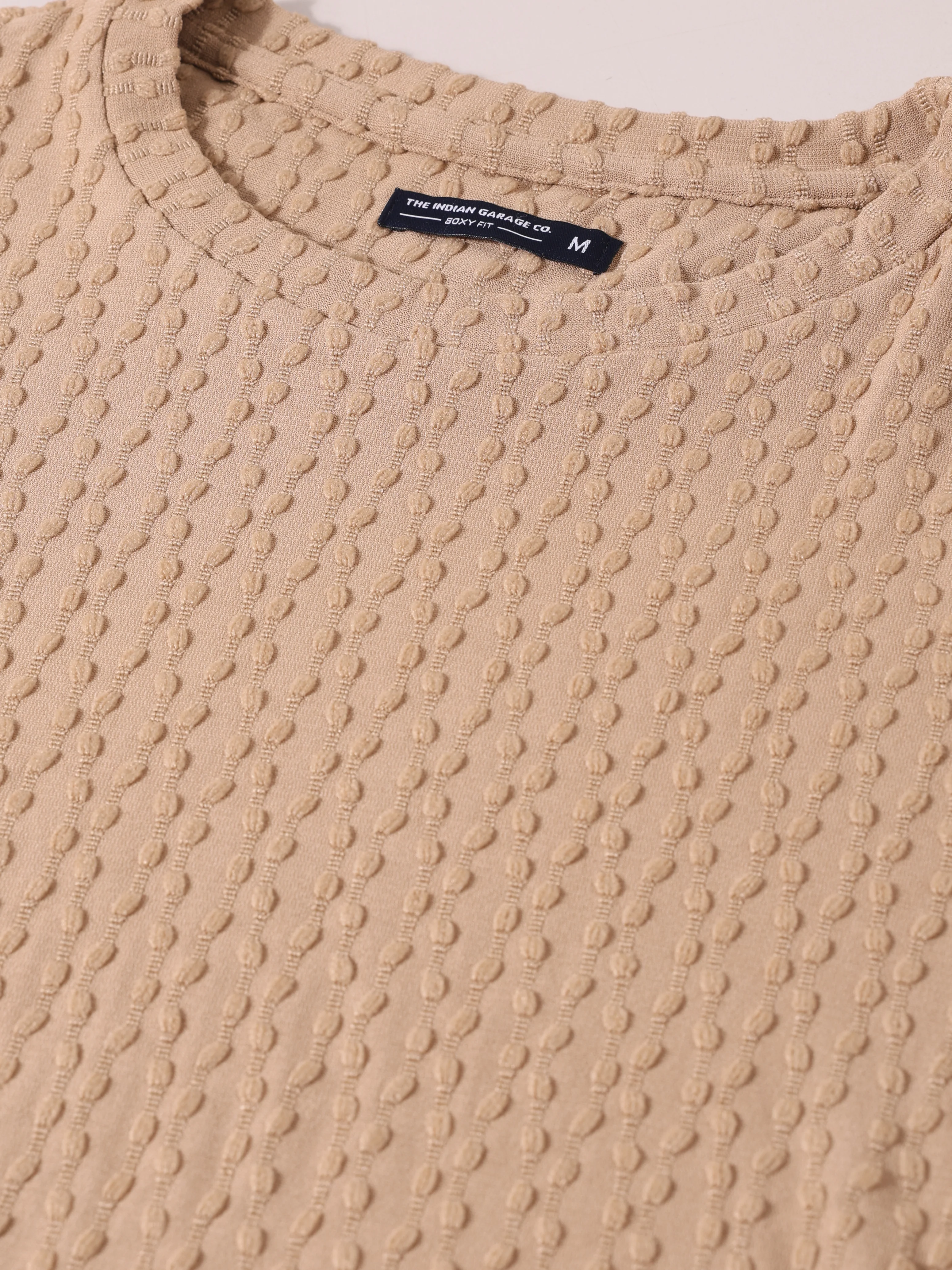 Men's Beige Boxy Fit Textured Resort Wear T-Shirt - Image 6