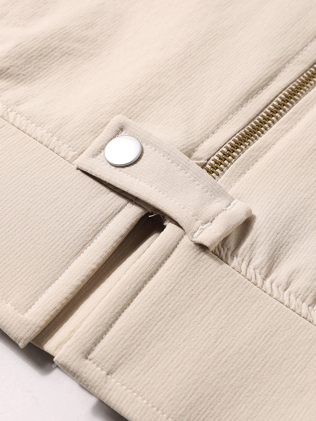 Men's Beige Oversized Fit Solid Warner Bros Jacket - Image 7