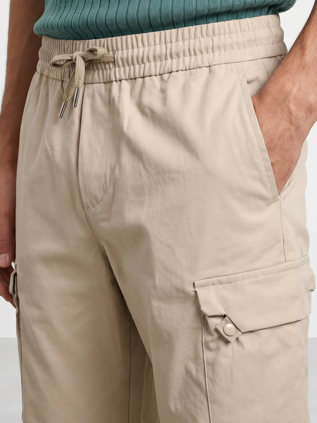 Men's Beige Relaxed Fit Solid Utility Cargo - Image 8
