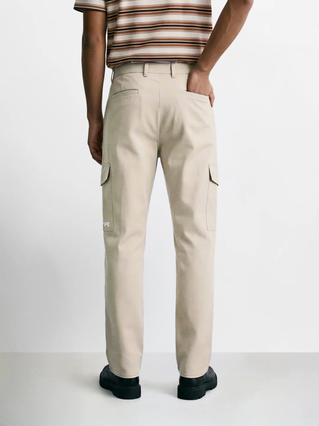 Men's Beige Relaxed Fit Solid Utility Cargo - Image 4