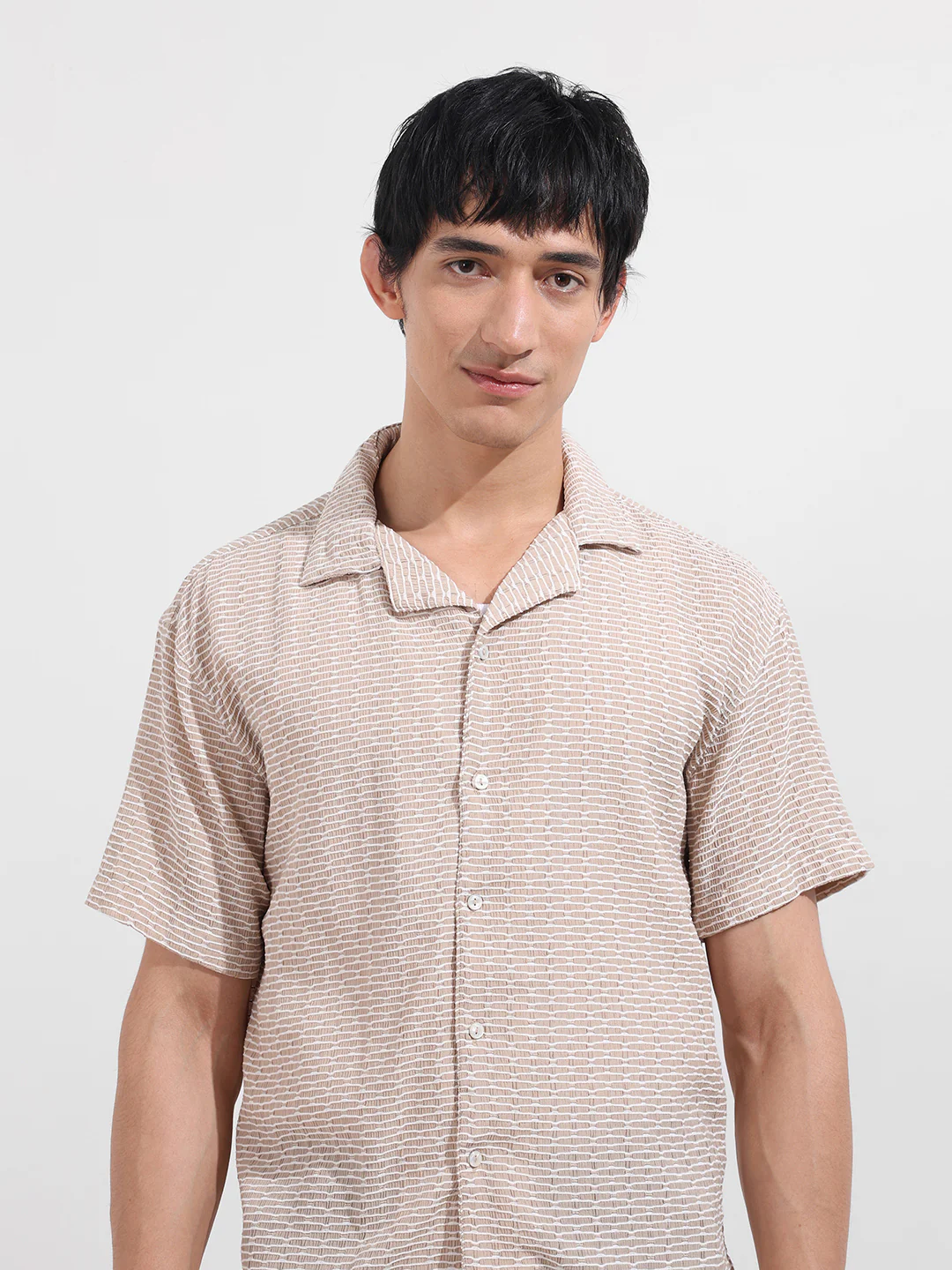 Men's Beige Relaxed Fit Textured Resort Wear Shirt - Image 4