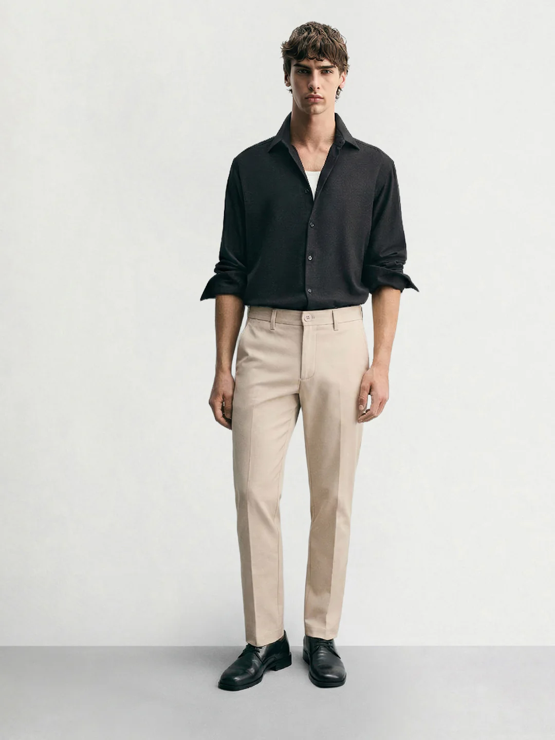 Men's Beige Slim Fit Solid Casual Chinos - Image 4