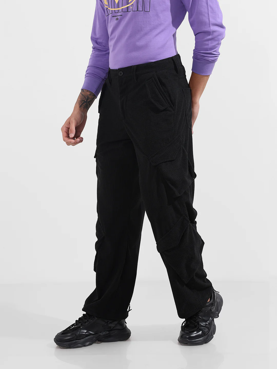 Men's Black Baggy Fit Textured Utility Cargo - Image 3