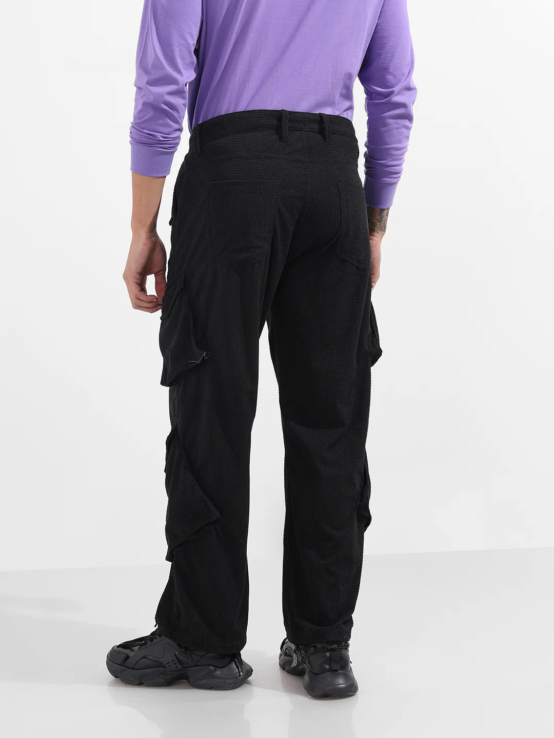 Men's Black Baggy Fit Textured Utility Cargo - Image 5