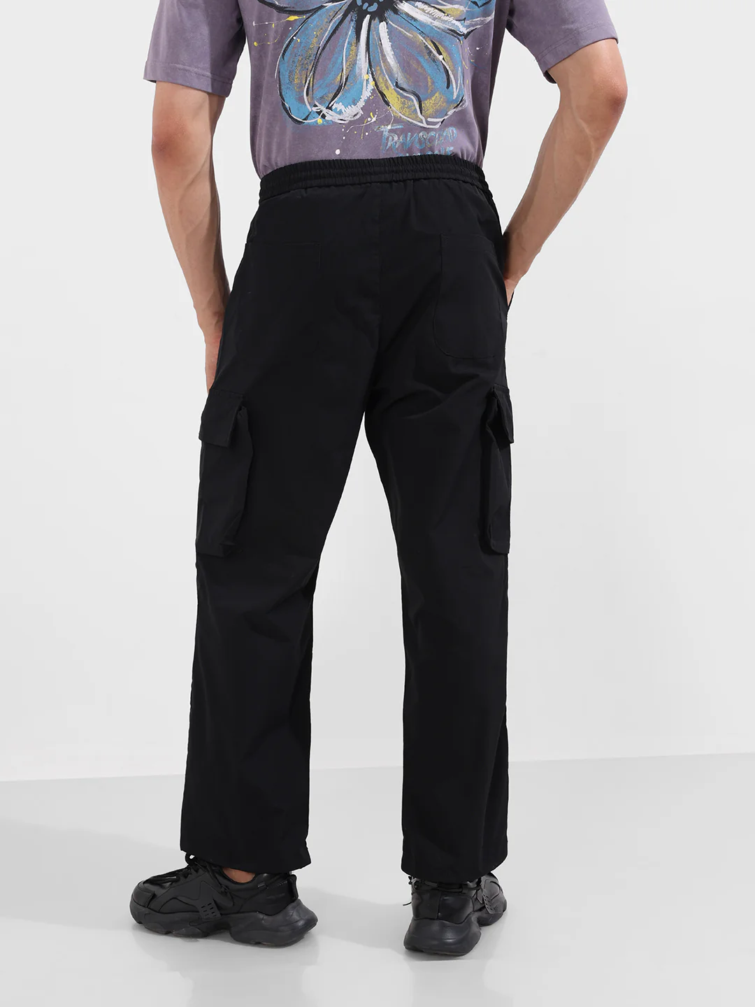 Men's Black Baggy Fit Textured Utility Cargo - Image 5