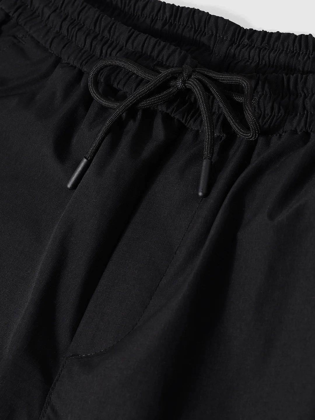 Men's Black Baggy Fit Textured Utility Cargo - Image 6