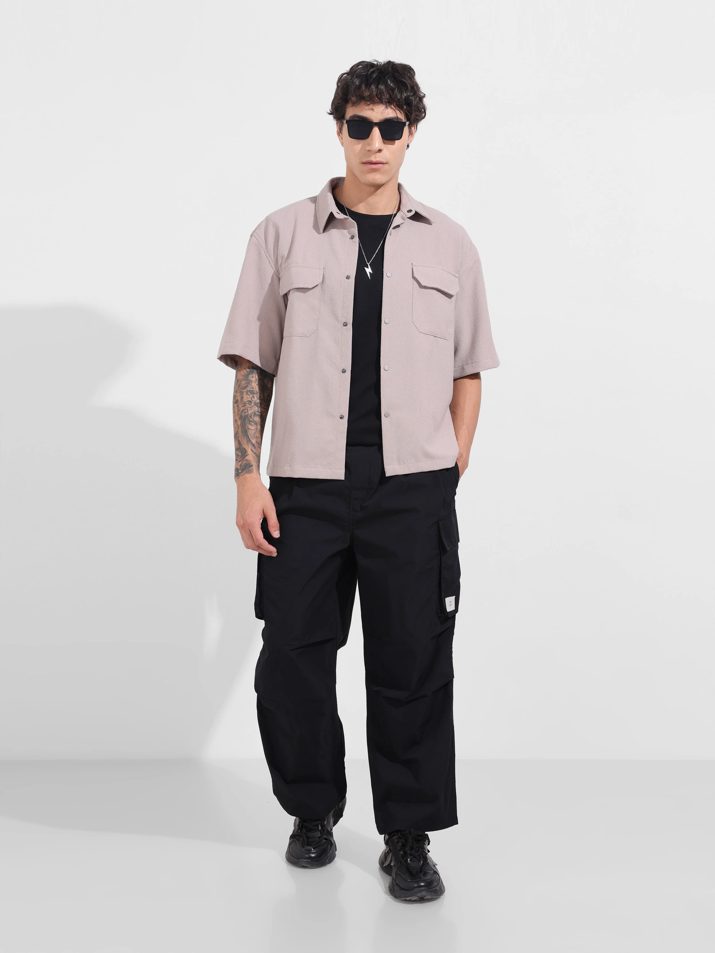 Men's Black Baggy Fit Textured Utility Joggers - Image 2
