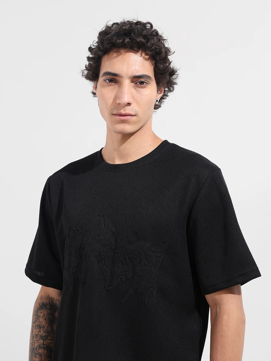 Men's Black Boxy Fit Textured Casual T-Shirt - Image 4