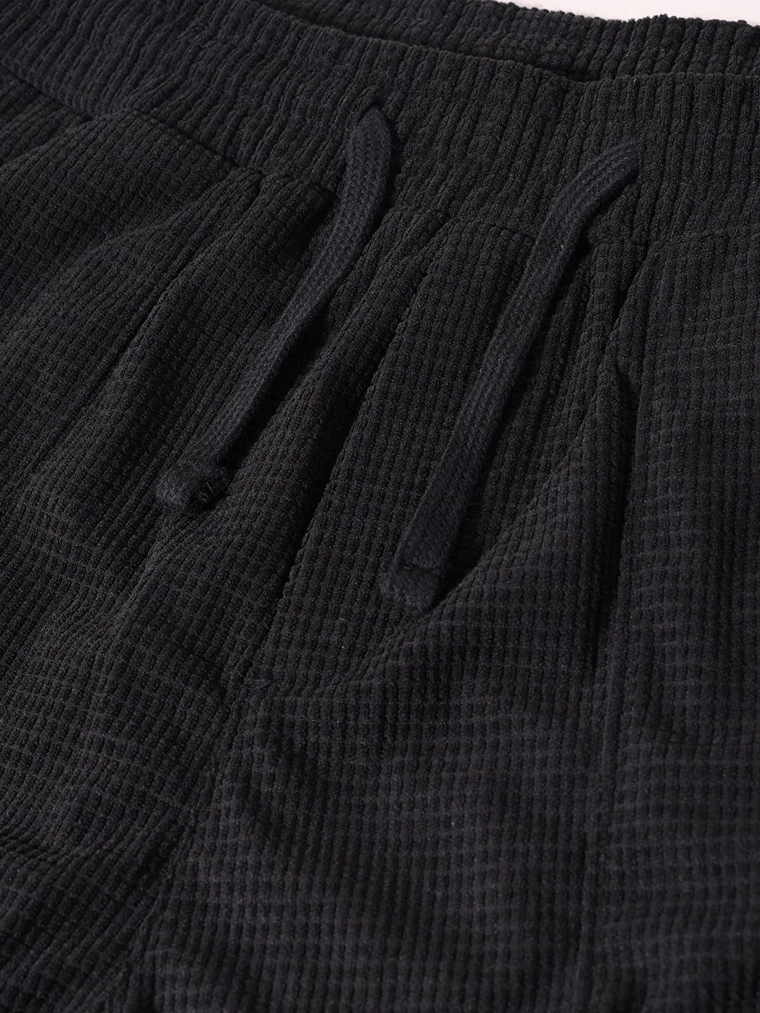 Men's Black Loose Fit Solid Utility Joggers - Image 5