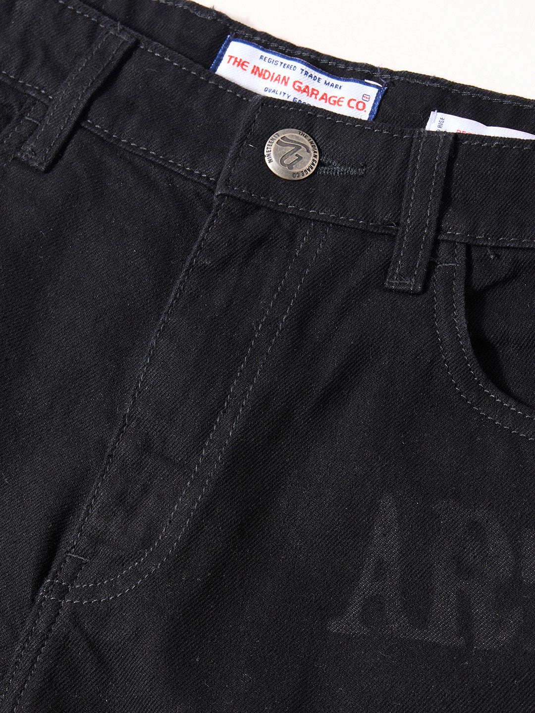 Men's Black Regular Fit Printed Retro Wear Shorts - Image 8