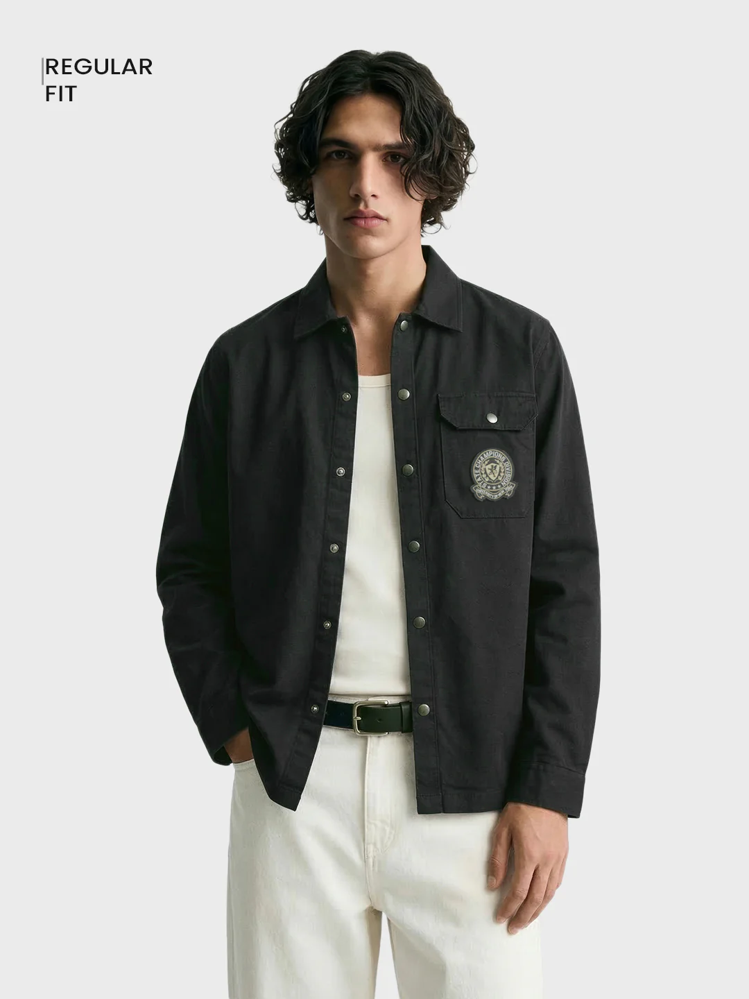 Men's Black Regular Fit Solid Casual Shirt - Image 2