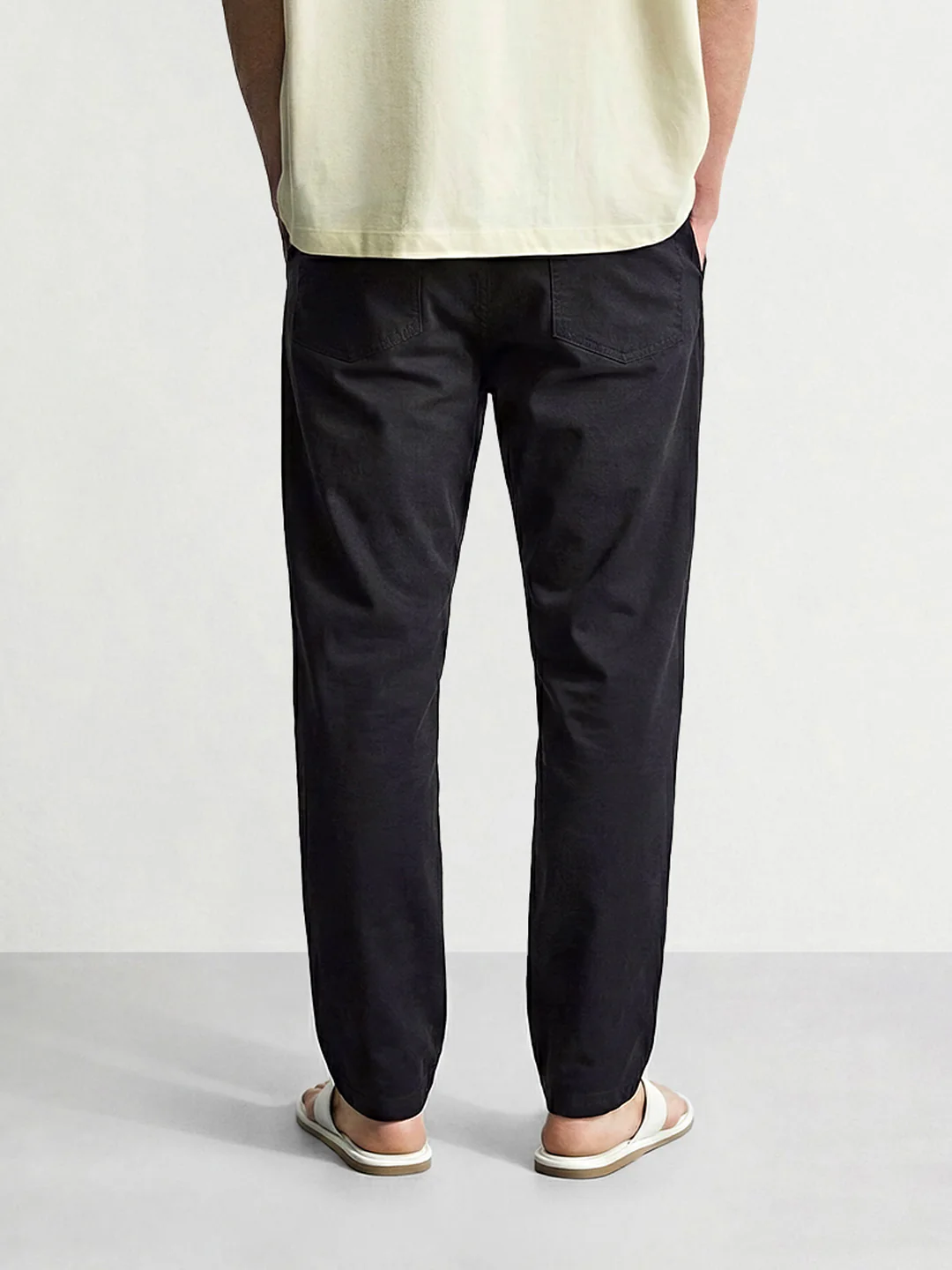 Men's Black Regular Fit Solid Casual Trousers - Image 2
