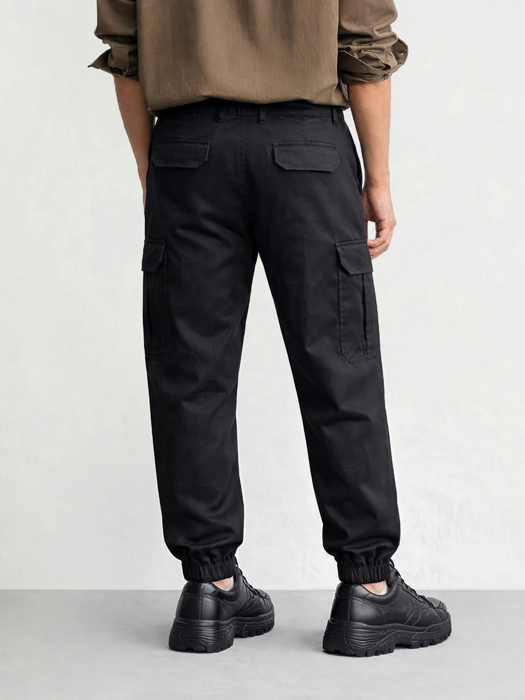 Men's Black Regular Fit Solid Utility Cargo - Image 2