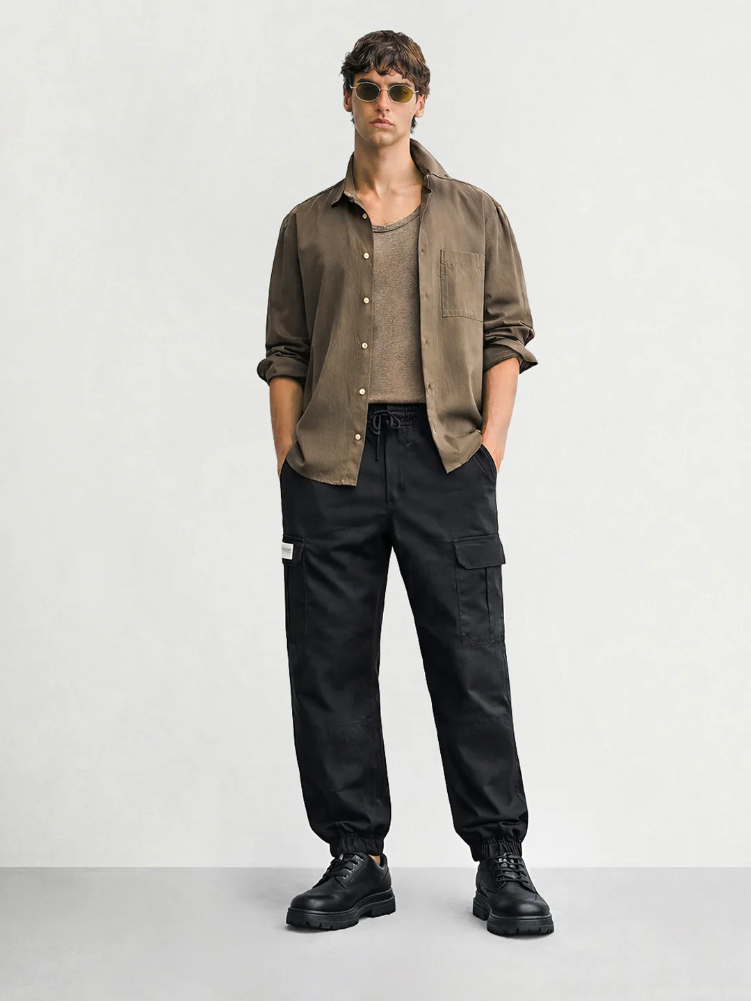 Men's Black Regular Fit Solid Utility Cargo - Image 4