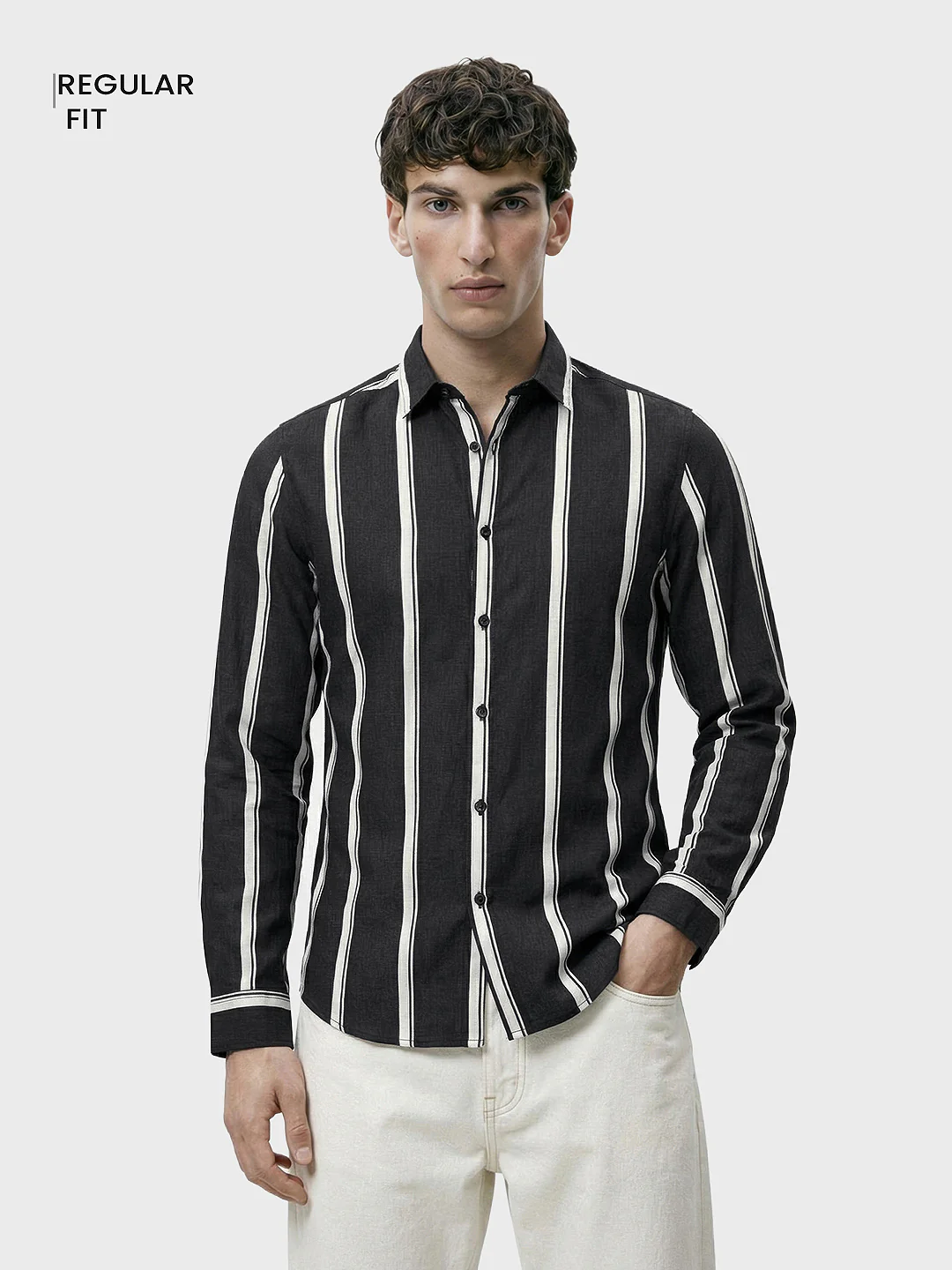 Men's Black Regular Fit Vertical Stripes Casual Shirt - Image 2