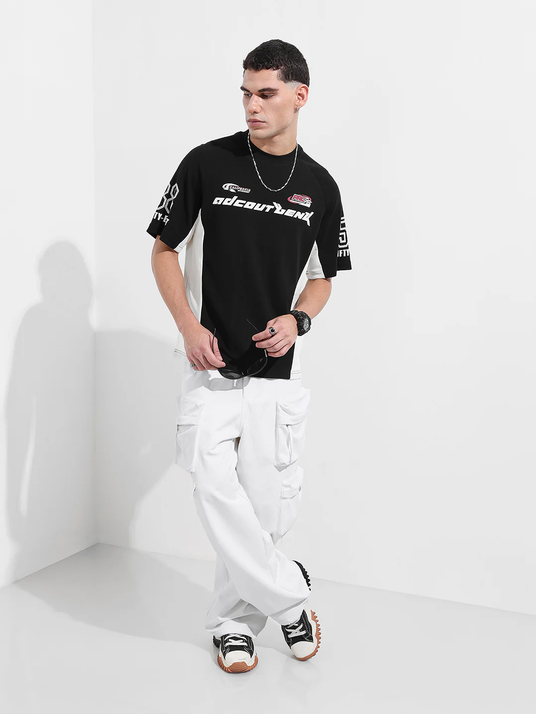 Men's Black Relaxed Fit Graphic Printed 240 GSM Street Wear T-Shirt - Image 5